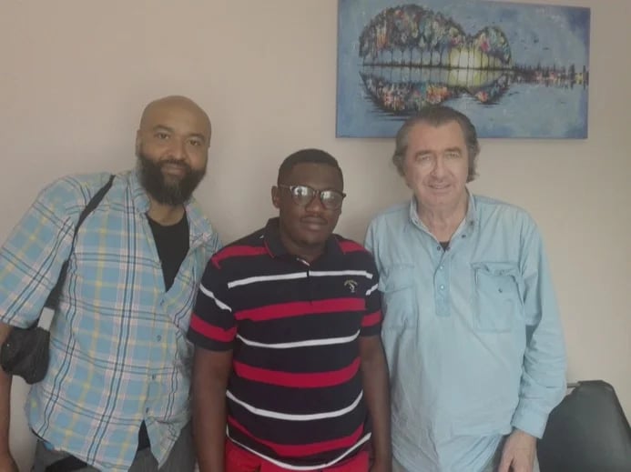 Visit of travellers in my office