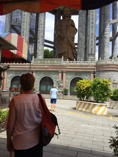 Guan Yin statue - Largest standing bronze Guan Yin statue in the world