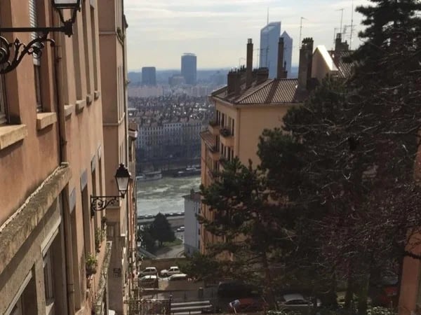 The hill that works - Lyon city Tour