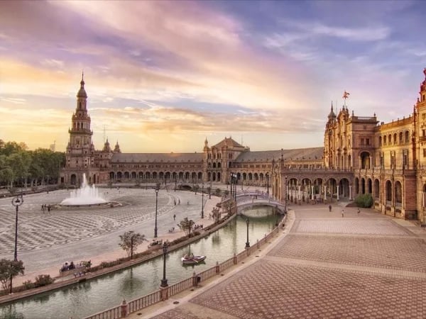 History and culture of Seville: Half day Private tour