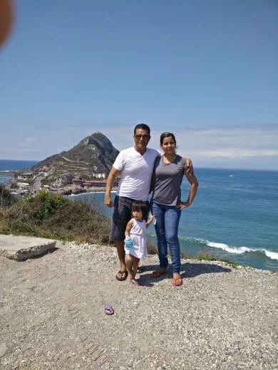 A look out point ... you can see the lighthouse in the background