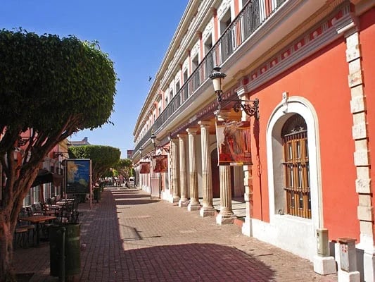 the opera house.. in old town