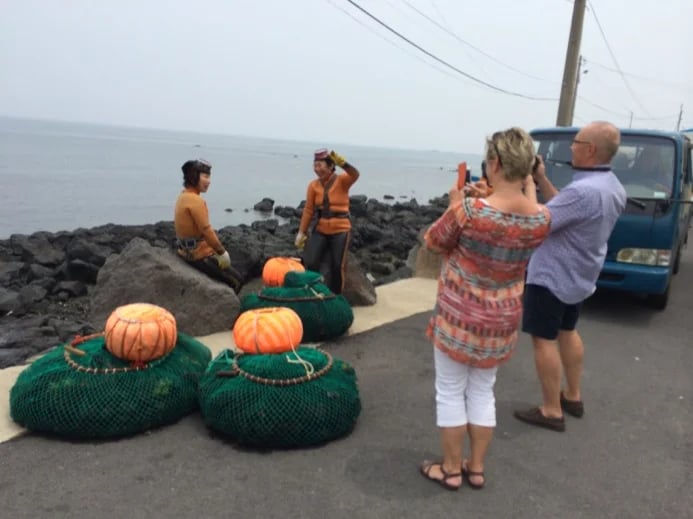An accidental peek at Jeju's women divers' work