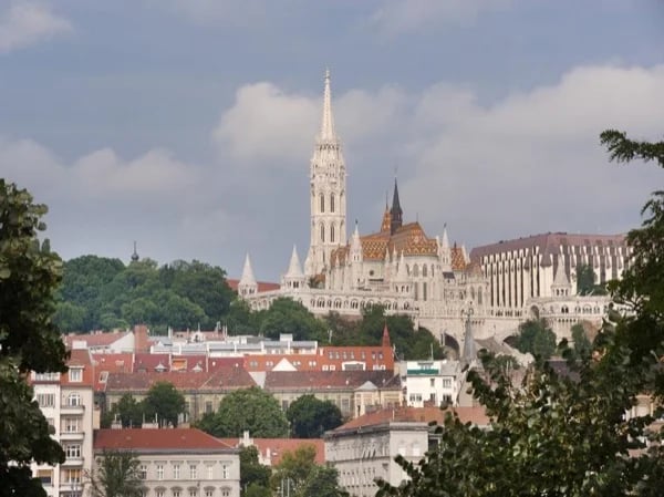 The Heart of It All - Budapest tour by car