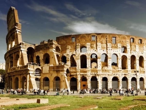 Skip the line: Colosseum and Roman Forum private tour