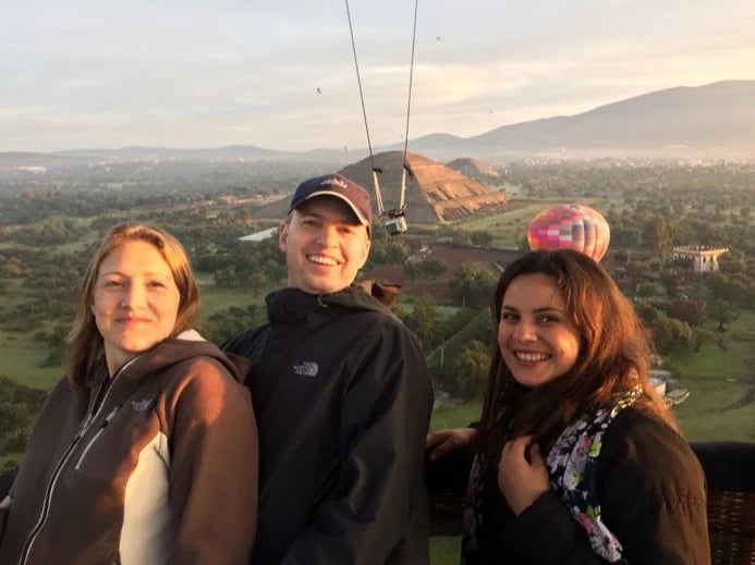 Hot air balloon