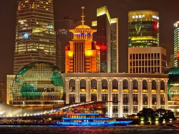Private Shanghai Classical Night Tour with River Cruise with Private Transportation