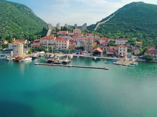Peljesac Winery and Mali Ston Tour