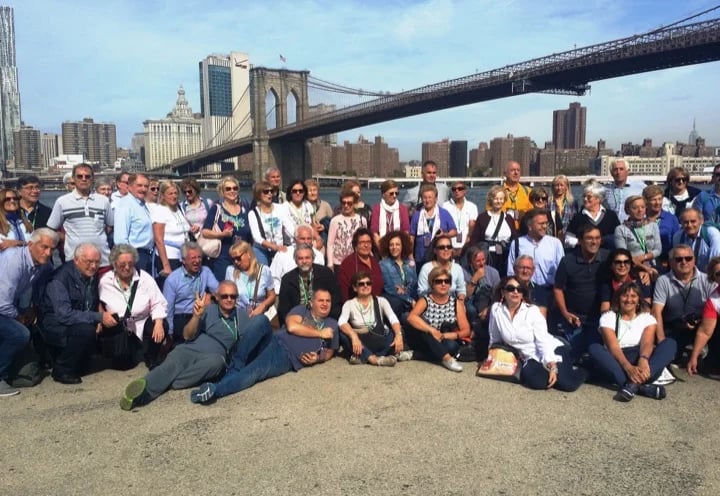 Large group at Brooklyn Bridge lookout