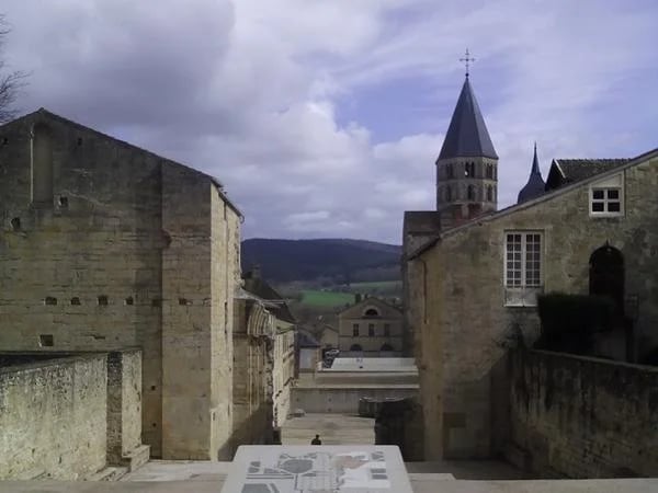 Macon to the Abbey of Cluny medieval town half day tour