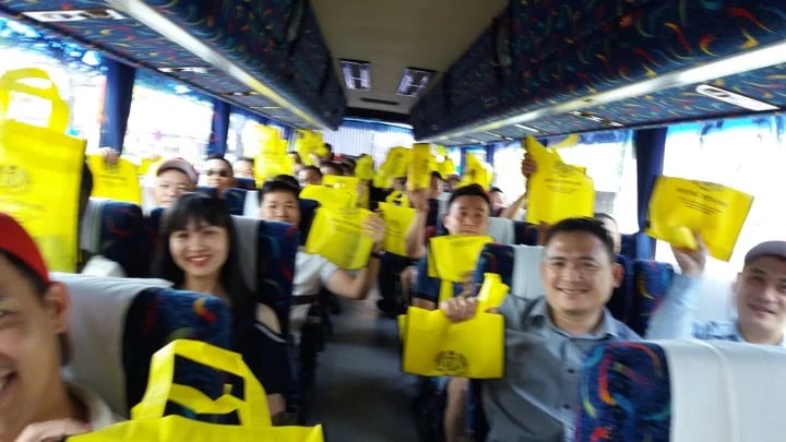 HAPPY CRUISE TRAVELERS