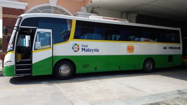40 SEATER AIR CON TOUR COACH