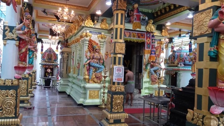 THE OLDEST HINDU TEMPLE IN PENANG - SRI MAHAMARIAMAN