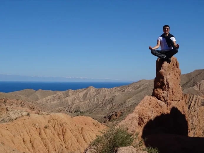 Fairytale canyons, relaxing yoga