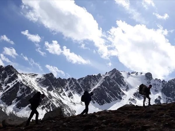 Trekking to Ala Kul lake