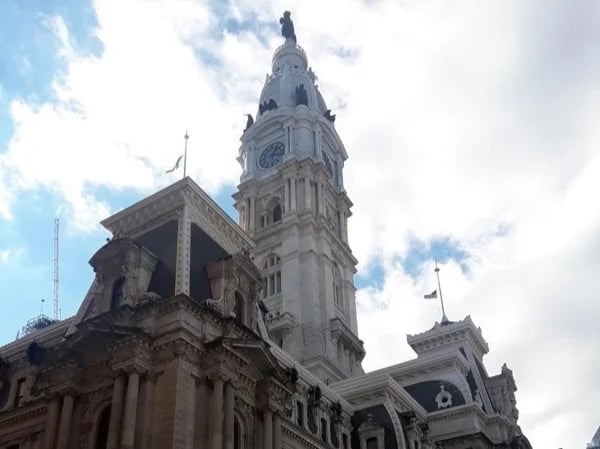 Philadelphia: Neighborhoods Vol. 2 Scandals & Secrets - North & South Broad, Rittenhouse, and Art Museum