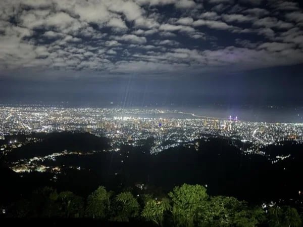 Cebu Sightseeing with Simala & Tops Private Tour