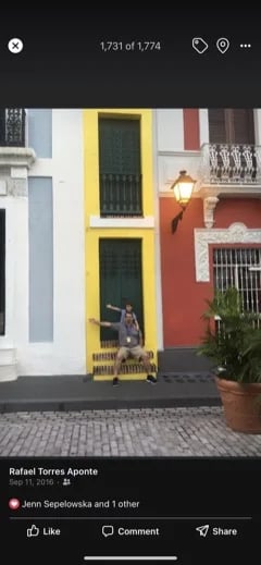 The smallest house in America part of the city tour