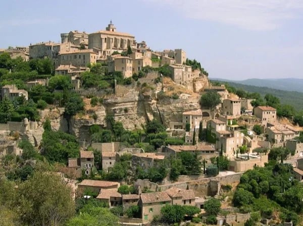 Luberon's perched Villages Tour