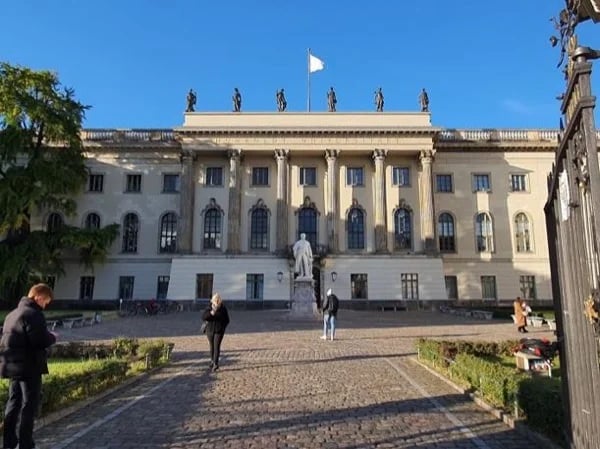 Marvelous Berlin City Center - Private Walking Tour