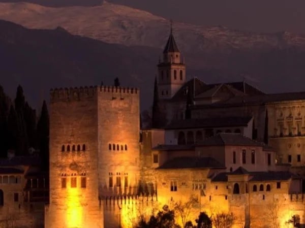 Alhambra Night Tour: Nasrid Palaces
