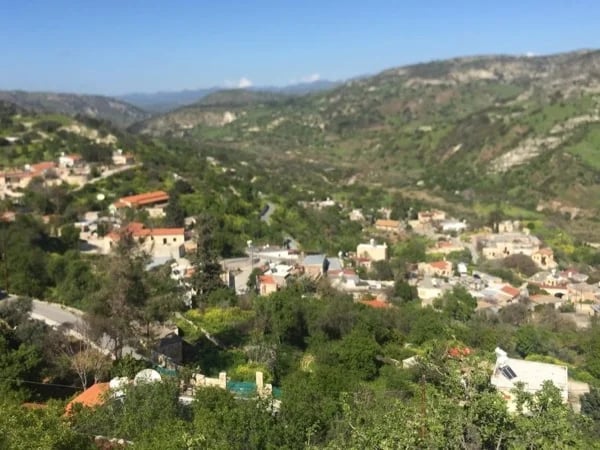 Tour the wine routes of Troodos Mountains