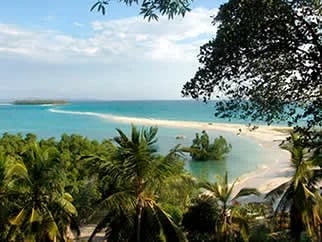 Madagascar, Ravo 2015, Cruise at Nosy Iranja, Tour 61 565