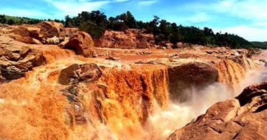 Madagascar, Ravo 2016, Bestiboka waterfall river, on the way to Ankarafantsika NP