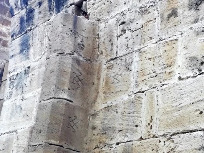 with hidden free-mason lapidary signs...