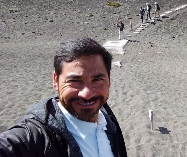 Hiking in the red side crater and base of the volcano Osorno. Laguna Verde and viewpoints