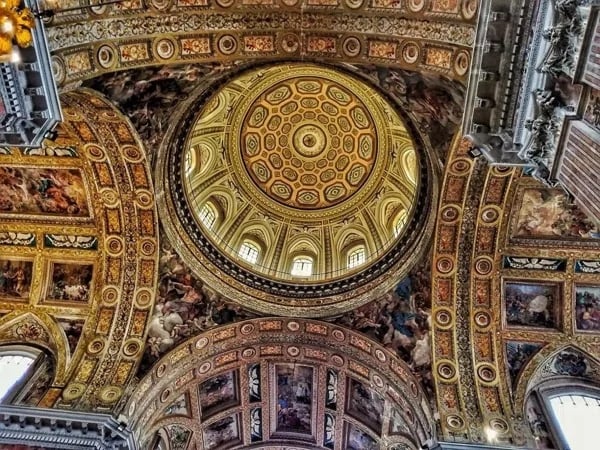 Baroque Naples: 3Hours Walking Tour with your Art Historian