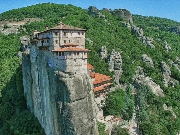 Delphi and Meteora 2 Days Trip from Athens