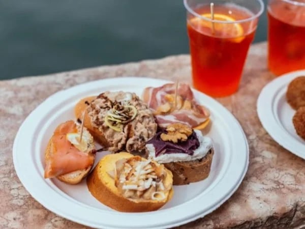 Cicchetti and Wine Tastings Private Tour In Venice