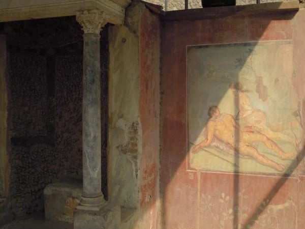 Ancient Pompeii: 3 hours walking tour with an archaeologist