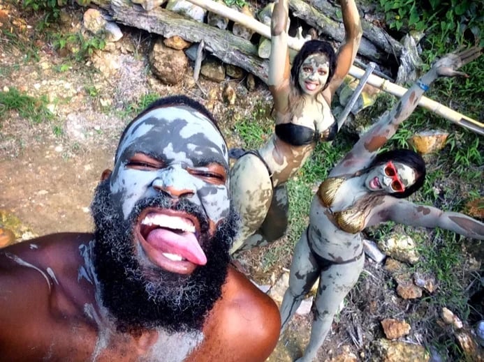 :p - Private Secluded Mud Bath (Volcano)