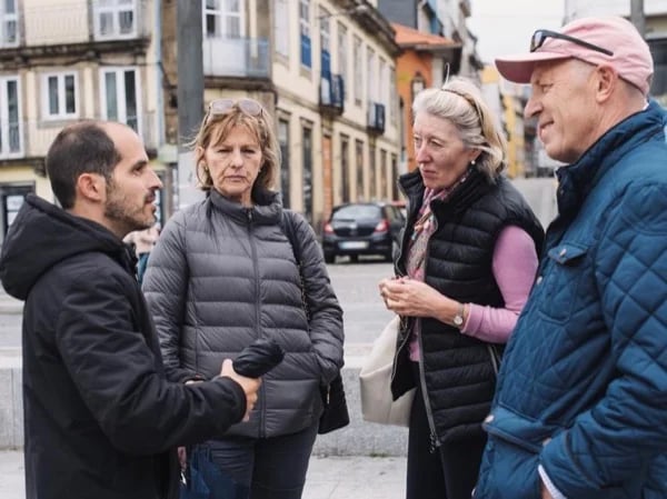 Express Walking Tour in Porto With Port Wine Tasting