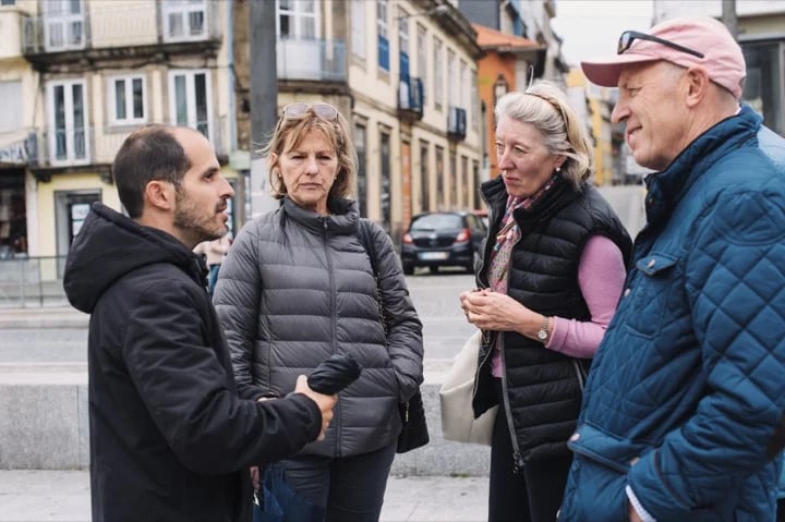 Me & a family from the UK - Porto walking tour + Port Wine tasting