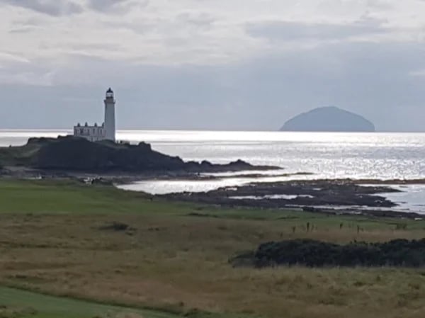 Robert Burns, Scotlands Favourite Son. A private day tour of Ayrshire .