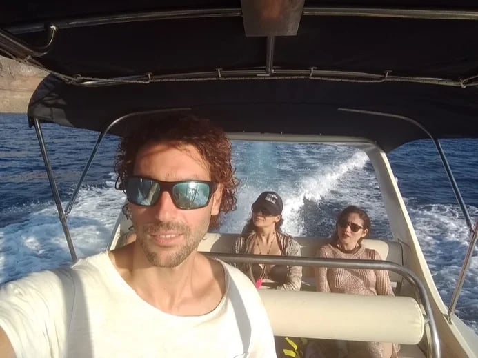 Speedboat tour in the Caldera