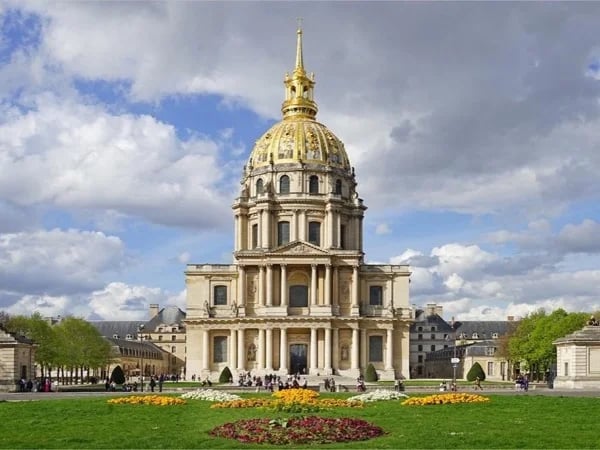 Musketeers and fortresses, a thematic visit in the Invalides museum