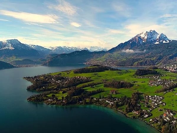 Lake Luzern Highlights Full Day Pick and Mix Private Driving Tour