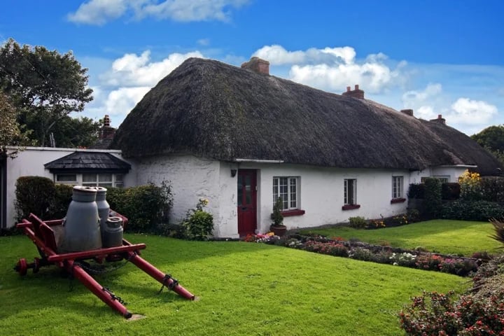 An Irish Country Cottage