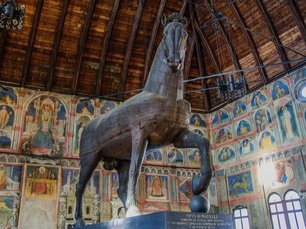 Day Trip To Venice's Countryside And Padua