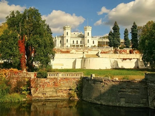 Half-Day Driving Tour from Kharkiv to Koenig Old Estate (Sharivka village)