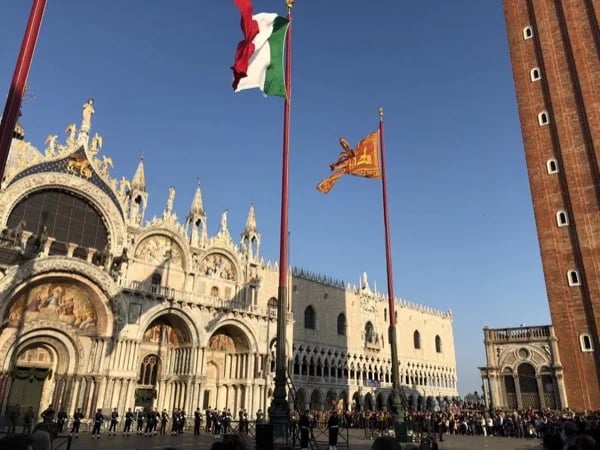 Explore The Highlights Of Venice on a Private Walk