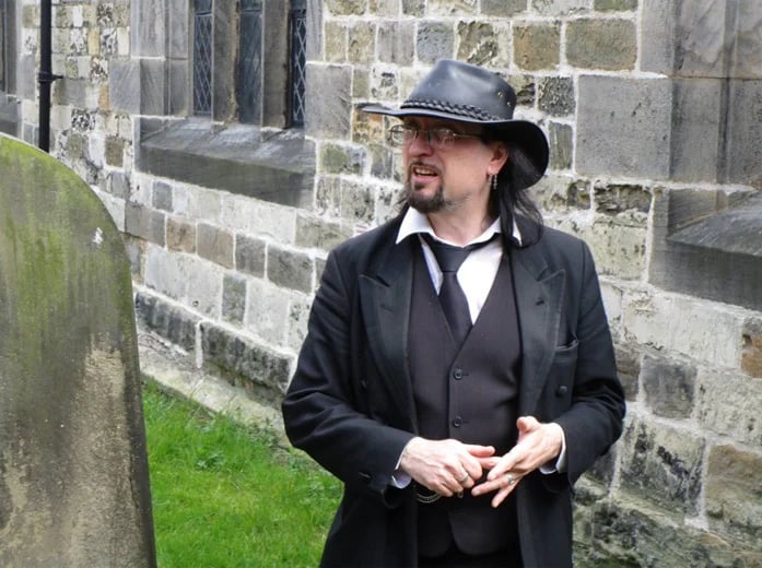 Holy Trinity Churchyard