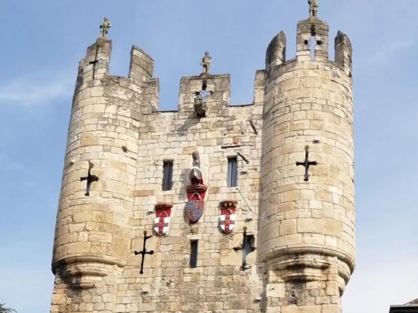 Wonders of Medieval York half day walking tour