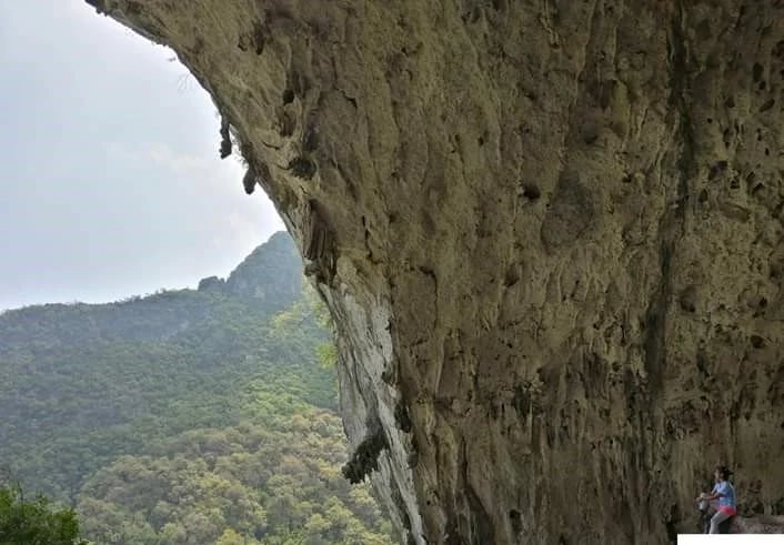 Cerro el Agujerado, Juárez, Nuevo León