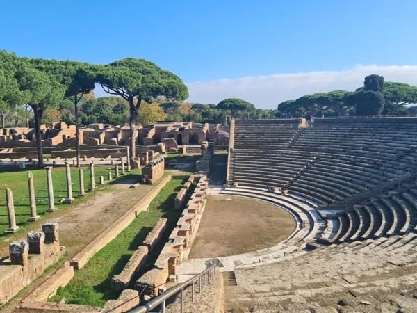 Five hours Ostia Antica Tour with Private Transportation