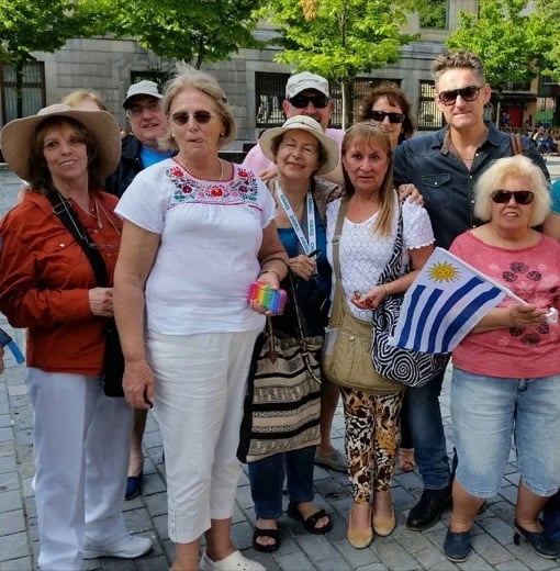 Travelers from Uruguay on their visit to the historic neighborhood of Oviedo